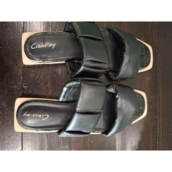 NWOB Circus NY by Sam Edelman Inara Black Flat Sandal/Sz. 7.5M - Picture 8 of 9